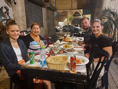 Al-fresco-dining-in-Israel.jpeg